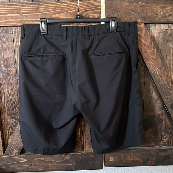 J.Linderberg Men's Flat-front Shorts In Black Sz-36 - Picture 3 of 7